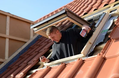 Pose de fenêtres de toit Velux à Genlis